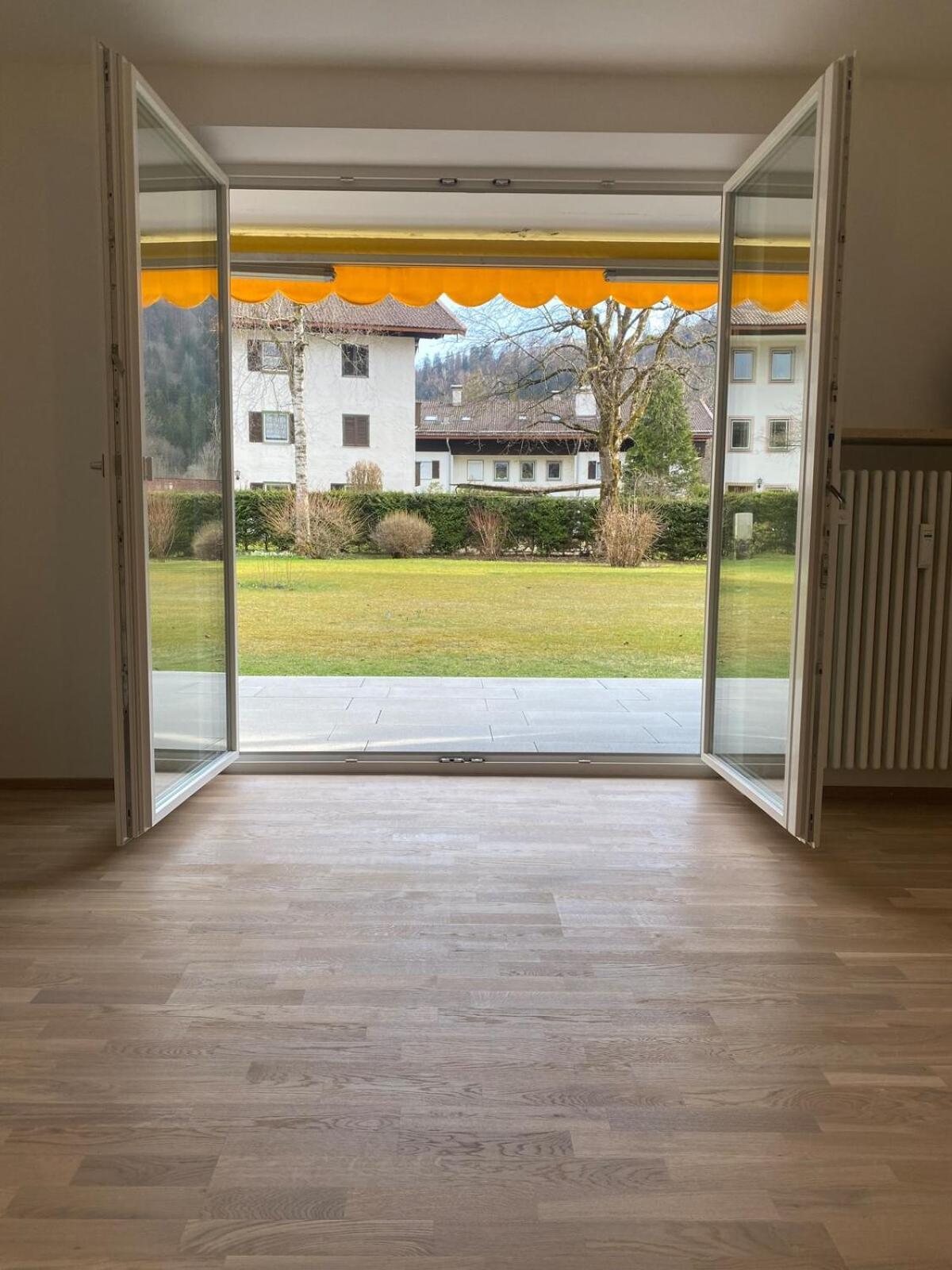 Neues Helena Apartment *